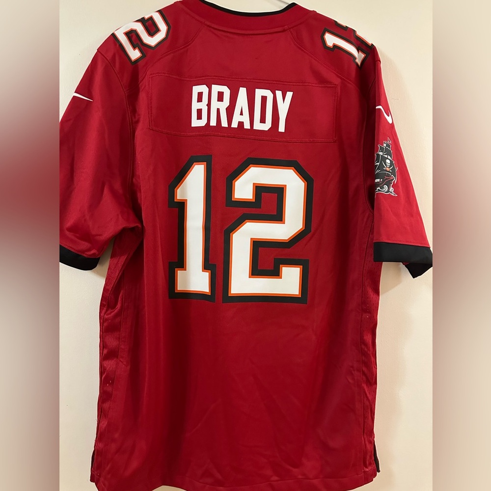 Nike Women/Men's Red Football Jersey